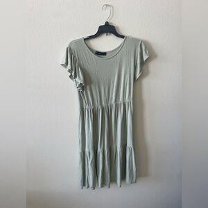 Brit & bri light green layered midi short sleeve crew neck dress for fall